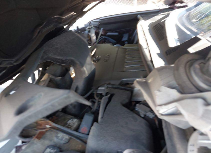 Photo 10 of 2011 Toyota Highlander SE V6 (VIN 5TDBK3EHXBS069099)