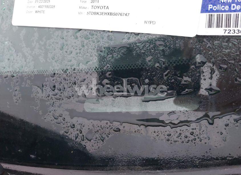 Photo 16 of 2011 Toyota Highlander SE (VIN 5TDBK3EHXBS076747)