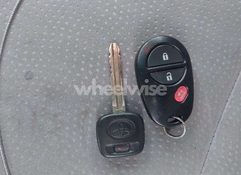 Photo 11 of 2011 Toyota Highlander BASE V6 (VIN 5TDBK3EHXBS080409)