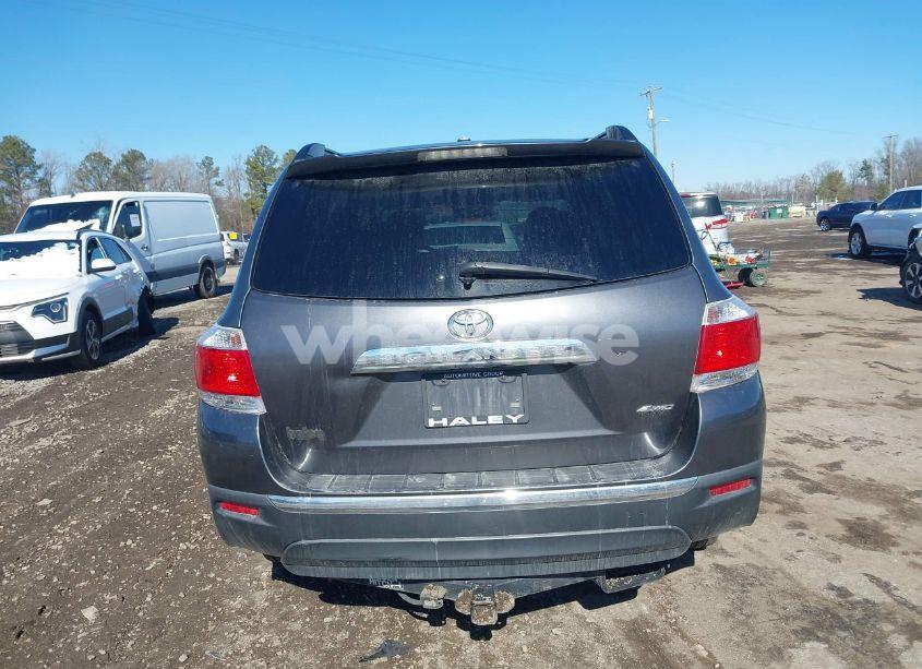 Photo 16 of 2012 Toyota Highlander SE V6 (VIN 5TDBK3EHXCS100255)