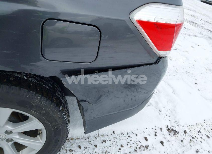 Photo 17 of 2012 Toyota Highlander SE V6 (VIN 5TDBK3EHXCS111451)