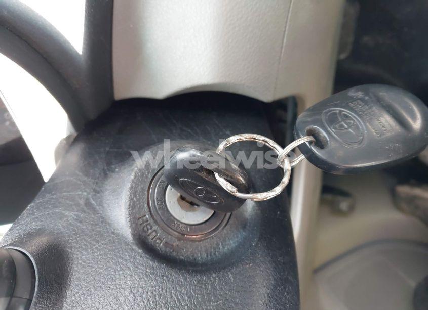 Photo 11 of 2012 Toyota Highlander SE (VIN 5TDBK3EHXCS116312)