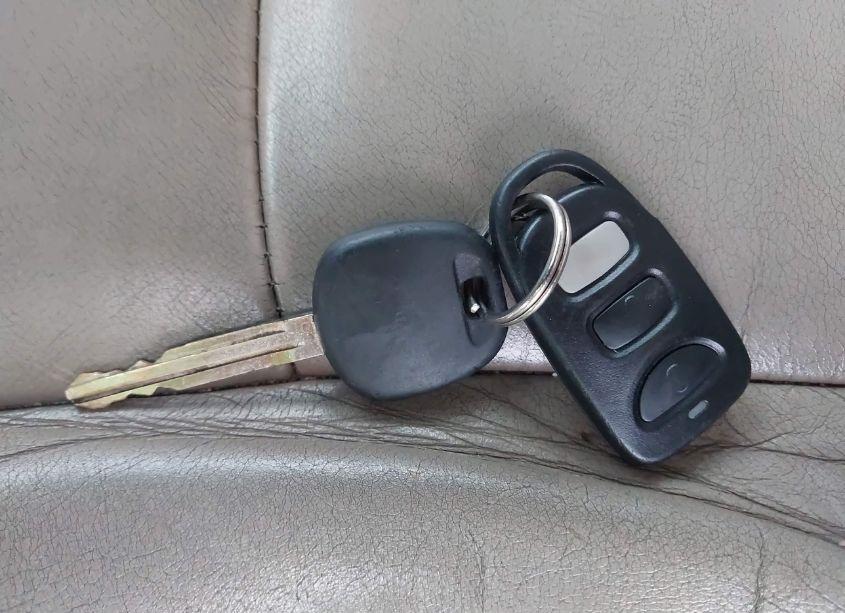 Photo 11 of 2012 Toyota Highlander SE V6 (VIN 5TDBK3EHXCS145633)