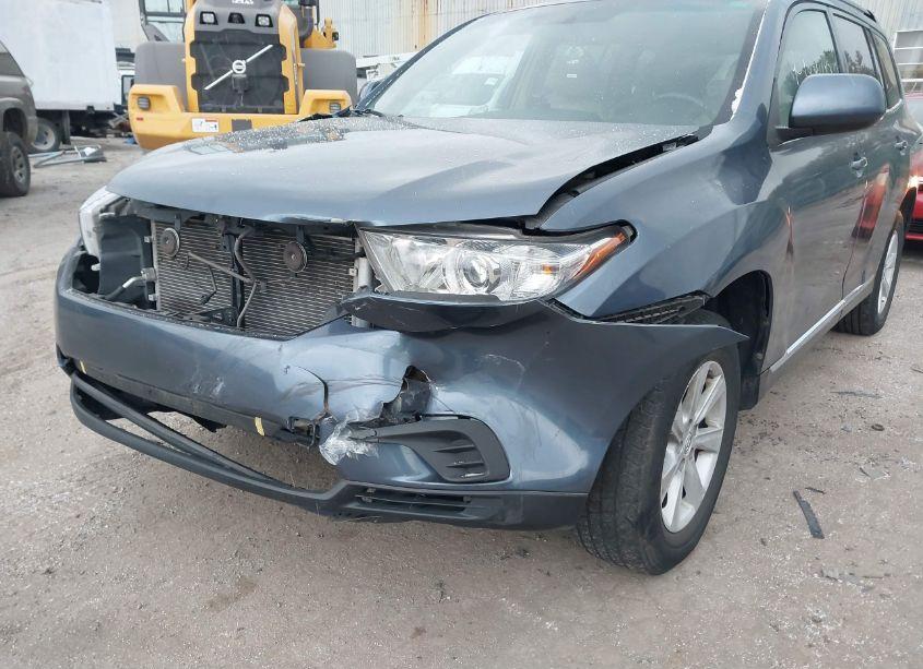 Photo 6 of 2012 Toyota Highlander SE V6 (VIN 5TDBK3EHXCS145633)