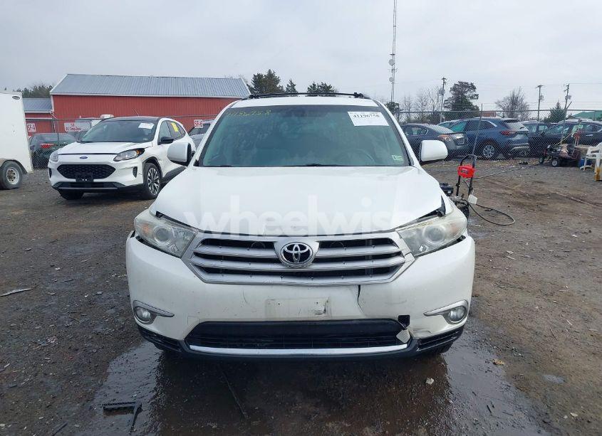 Photo 12 of 2012 Toyota Highlander SE (VIN 5TDBK3EHXCS169642)