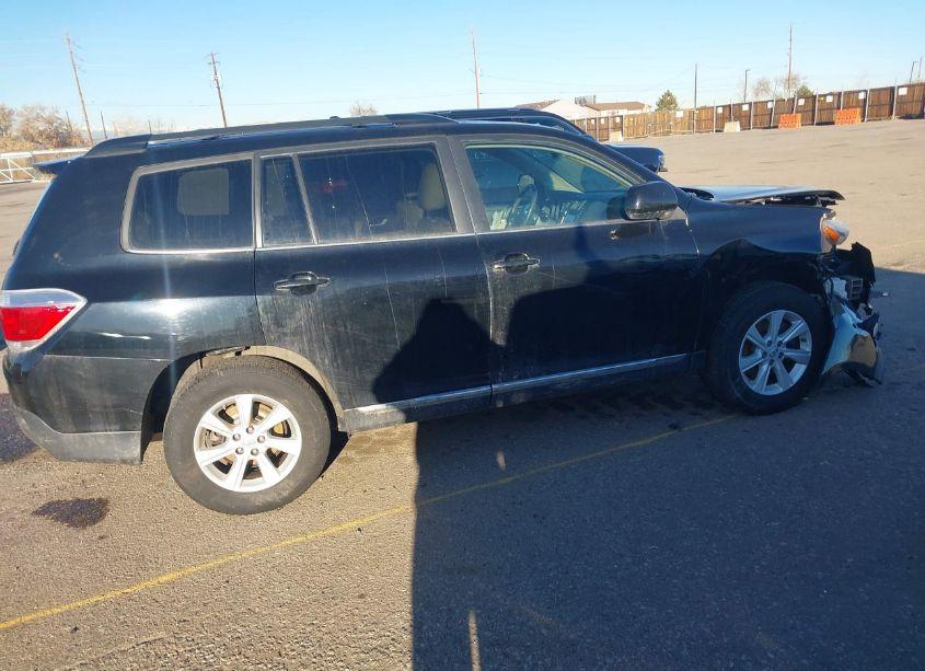 Photo 13 of 2013 Toyota Highlander SE V6 (VIN 5TDBK3EHXDS178312)