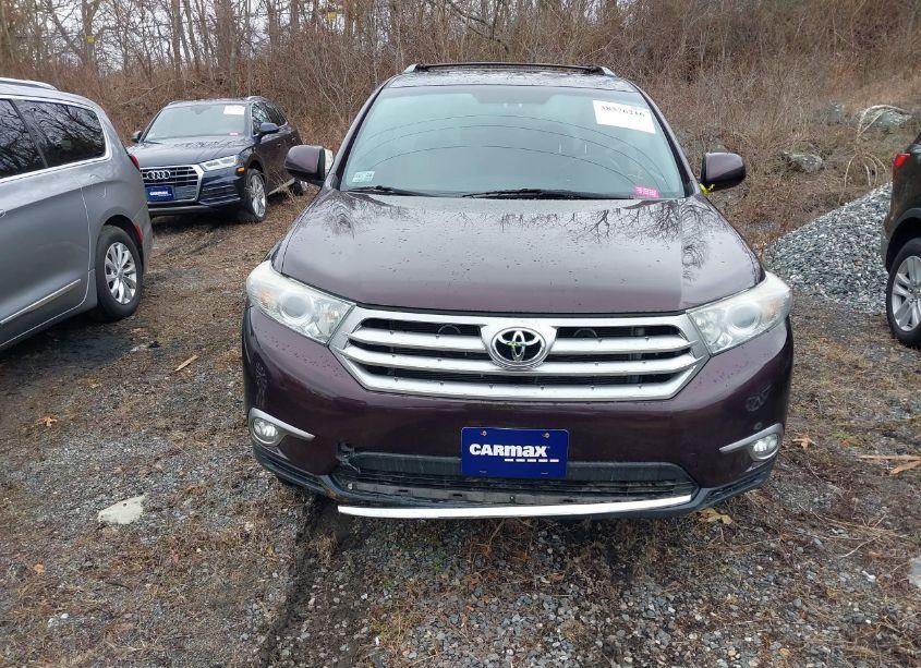 Photo 6 of 2013 Toyota Highlander SE V6 (VIN 5TDBK3EHXDS179685)