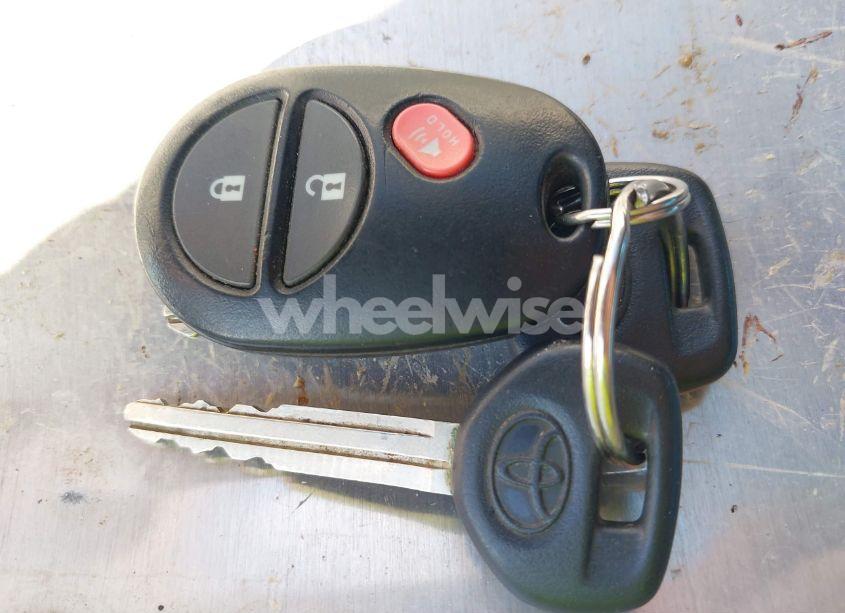 Photo 11 of 2013 Toyota Highlander BASE V6 (VIN 5TDBK3EHXDS260587)