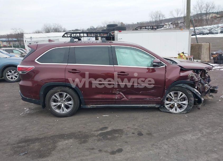 Photo 13 of 2016 Toyota Highlander LE PLUS V6 (VIN 5TDBKRFH0GS233551)