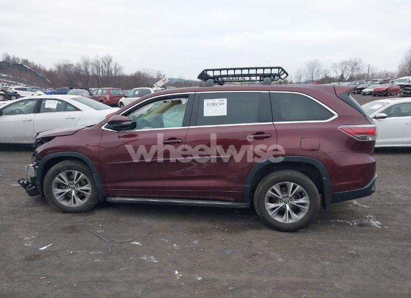 Photo 14 of 2016 Toyota Highlander LE PLUS V6 (VIN 5TDBKRFH0GS233551)