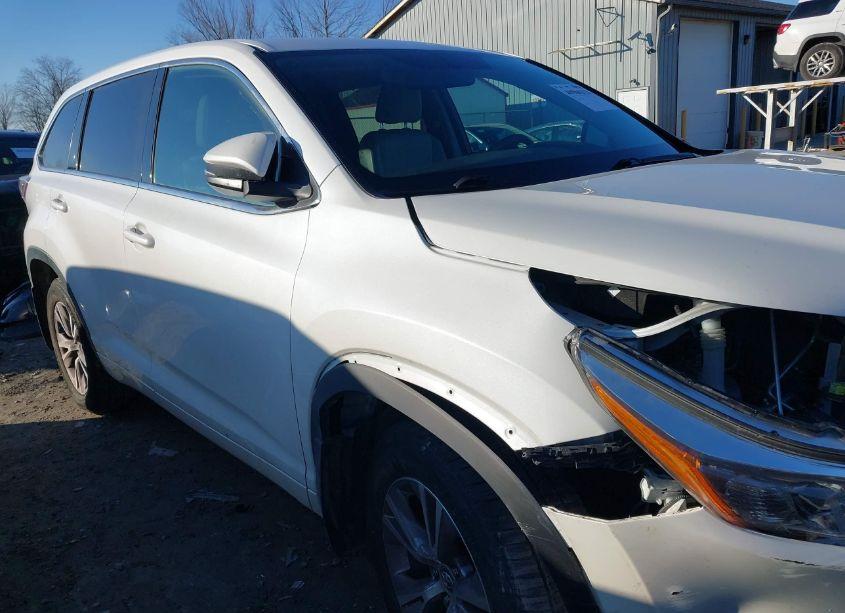 Photo 12 of 2016 Toyota Highlander LE PLUS V6 (VIN 5TDBKRFH0GS259535)