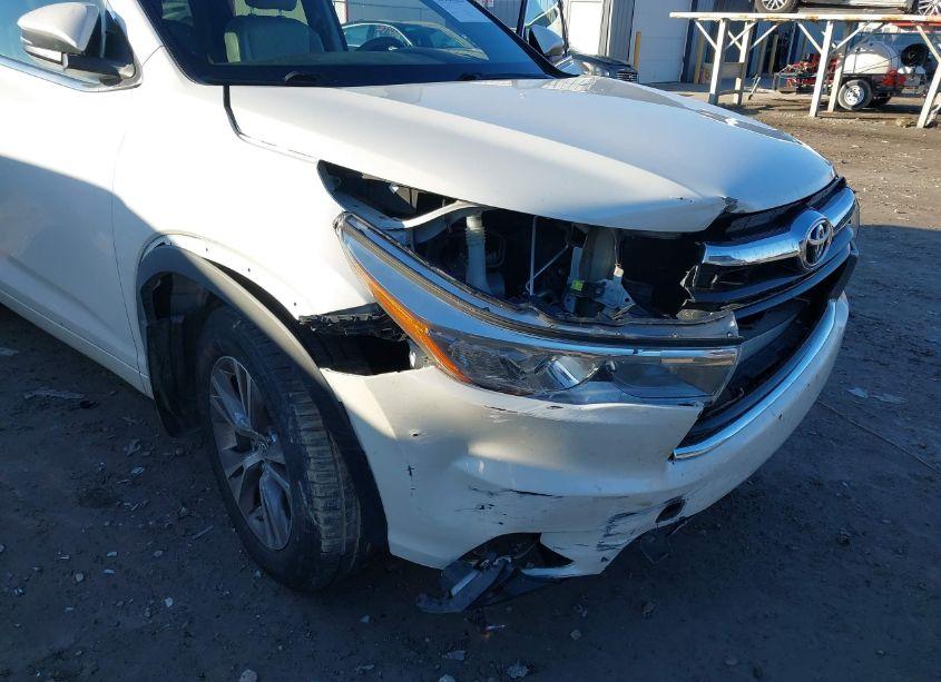 Photo 6 of 2016 Toyota Highlander LE PLUS V6 (VIN 5TDBKRFH0GS259535)