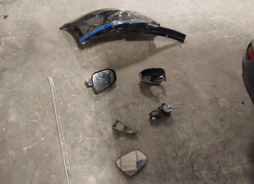 Photo 12 of 2015 Toyota Highlander LE PLUS V6 (VIN 5TDBKRFH1FS103132)