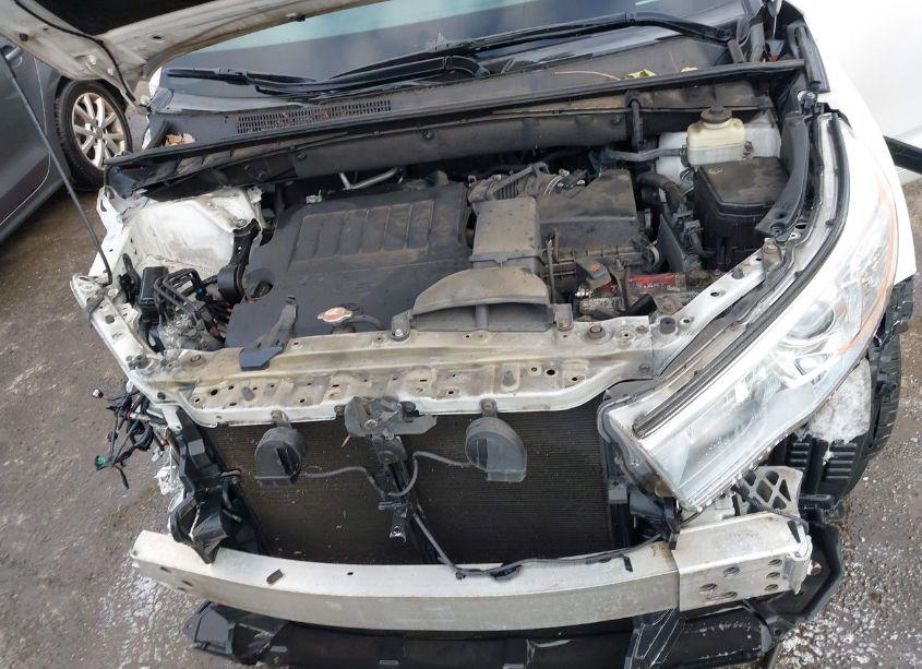 Photo 10 of 2015 Toyota Highlander LE PLUS V6 (VIN 5TDBKRFH1FS207815)