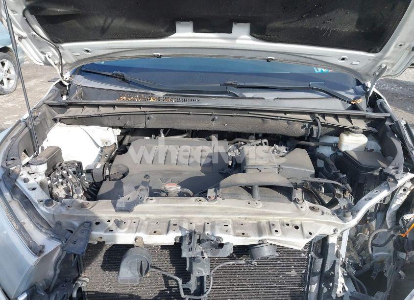 Photo 10 of 2016 Toyota Highlander LE V6 (VIN 5TDBKRFH1GS327504)