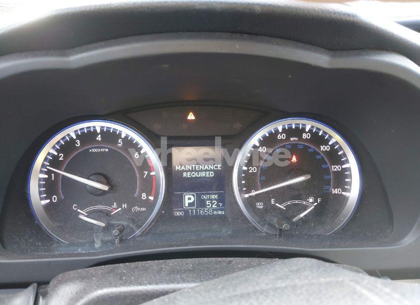 Photo 7 of 2016 Toyota Highlander LE V6 (VIN 5TDBKRFH1GS327504)