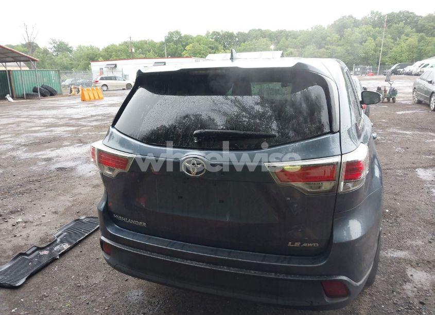 Photo 16 of 2016 Toyota Highlander LE PLUS V6 (VIN 5TDBKRFH1GS347994)