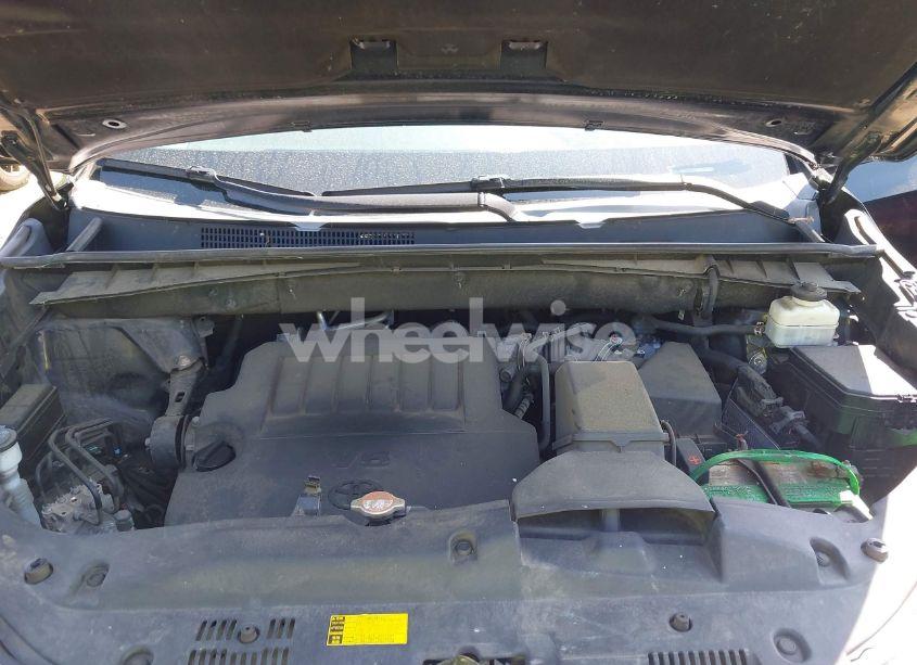 Photo 10 of 2016 Toyota Highlander LE PLUS V6 (VIN 5TDBKRFH2GS311991)