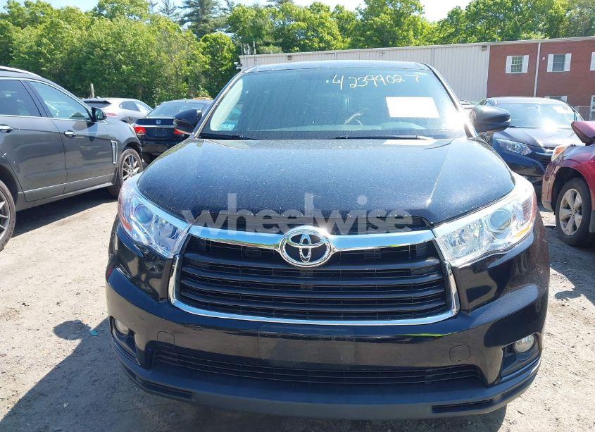 Photo 12 of 2016 Toyota Highlander LE PLUS V6 (VIN 5TDBKRFH2GS311991)