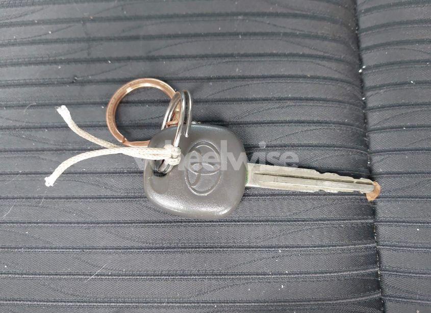 Photo 11 of 2016 Toyota Highlander LE PLUS V6 (VIN 5TDBKRFH2GS352654)