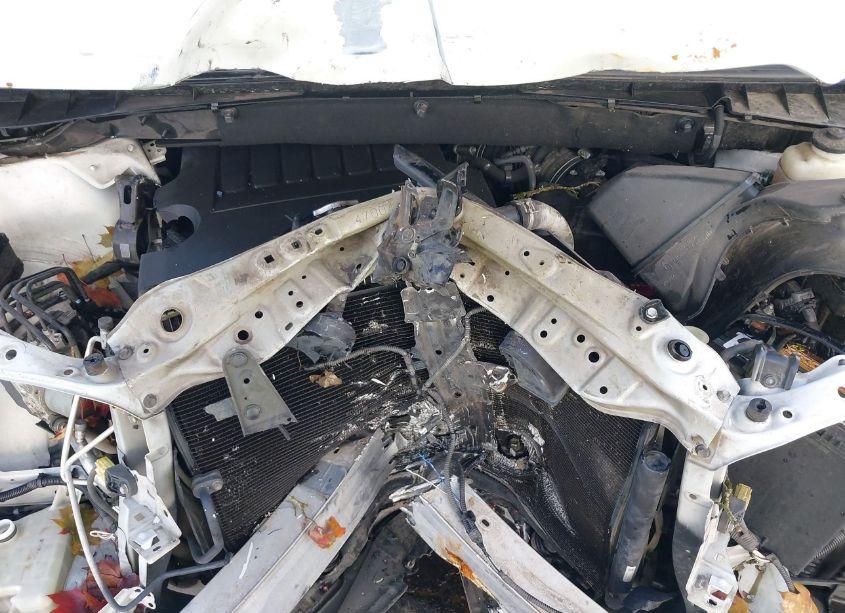 Photo 10 of 2016 Toyota Highlander LE/LE PLUS (VIN 5TDBKRFH3GS338827)