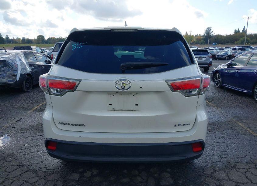Photo 17 of 2016 Toyota Highlander LE/LE PLUS (VIN 5TDBKRFH3GS338827)