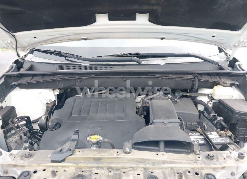 Photo 10 of 2015 Toyota Highlander LE PLUS V6 (VIN 5TDBKRFH5FS148168)