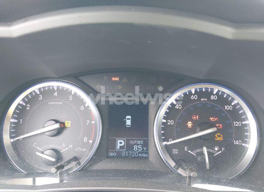 Photo 7 of 2015 Toyota Highlander LE PLUS V6 (VIN 5TDBKRFH5FS148168)