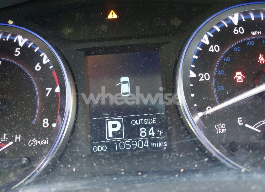 Photo 15 of 2014 Toyota Highlander LE PLUS V6 (VIN 5TDBKRFH6ESO42391)