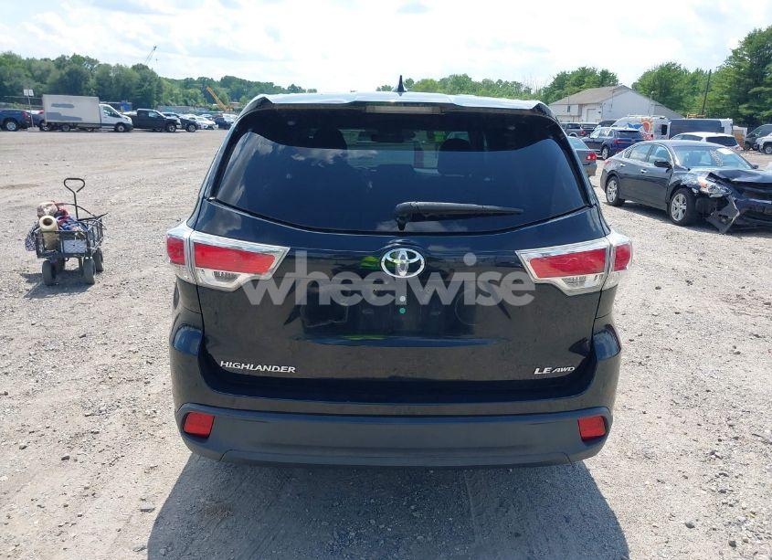 Photo 16 of 2014 Toyota Highlander LE PLUS V6 (VIN 5TDBKRFH6ESO42391)