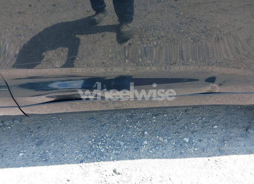 Photo 6 of 2014 Toyota Highlander LE PLUS V6 (VIN 5TDBKRFH6ESO42391)