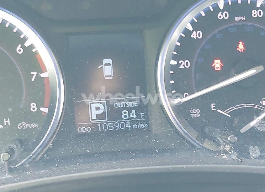 Photo 7 of 2014 Toyota Highlander LE PLUS V6 (VIN 5TDBKRFH6ESO42391)