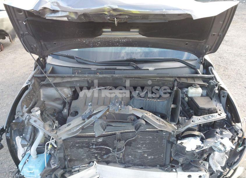 Photo 10 of 2016 Toyota Highlander LE PLUS V6 (VIN 5TDBKRFH6GS356142)