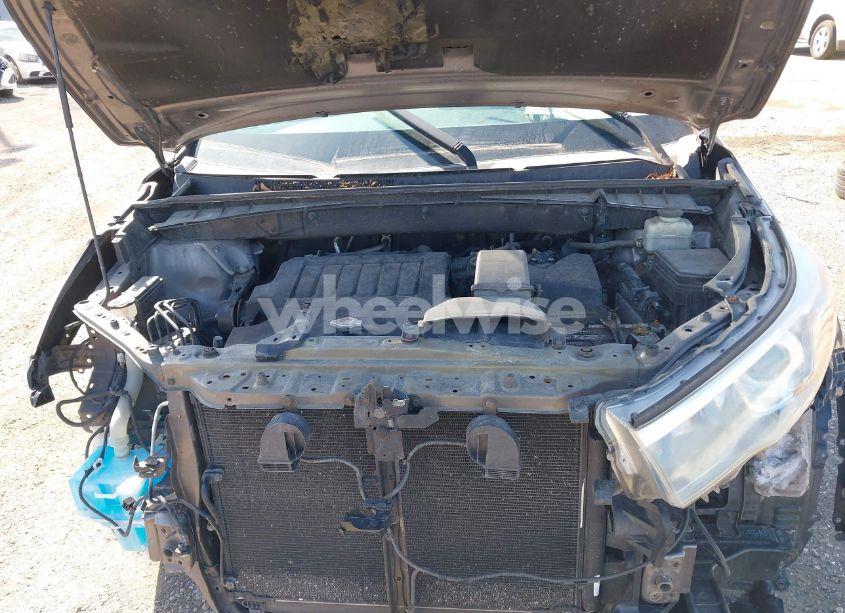 Photo 10 of 2016 Toyota Highlander LE V6 (VIN 5TDBKRFH7GS247964)