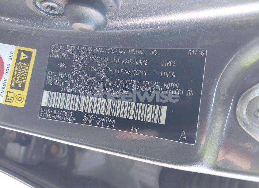 Photo 9 of 2016 Toyota Highlander LE V6 (VIN 5TDBKRFH7GS247964)