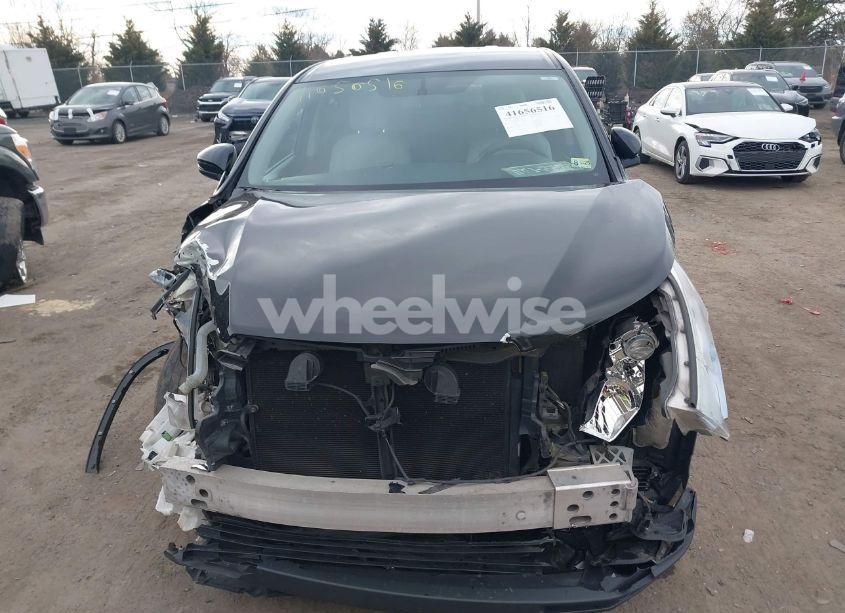 Photo 12 of 2016 Toyota Highlander LE V6 (VIN 5TDBKRFH7GS272380)