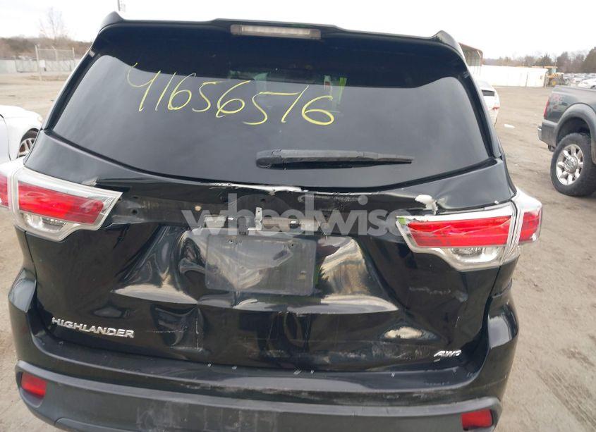 Photo 16 of 2016 Toyota Highlander LE V6 (VIN 5TDBKRFH7GS272380)