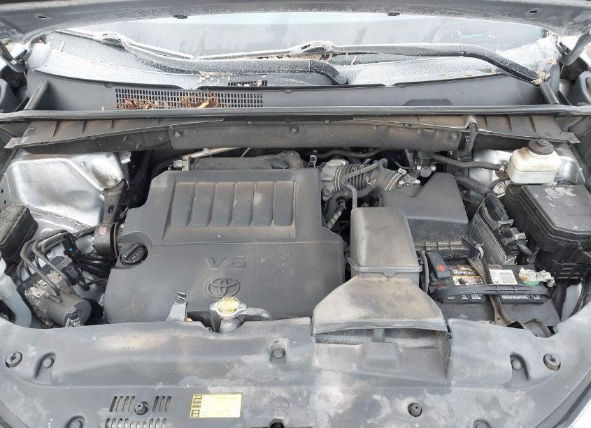 Photo 10 of 2015 Toyota Highlander LE PLUS V6 (VIN 5TDBKRFH8FS173680)