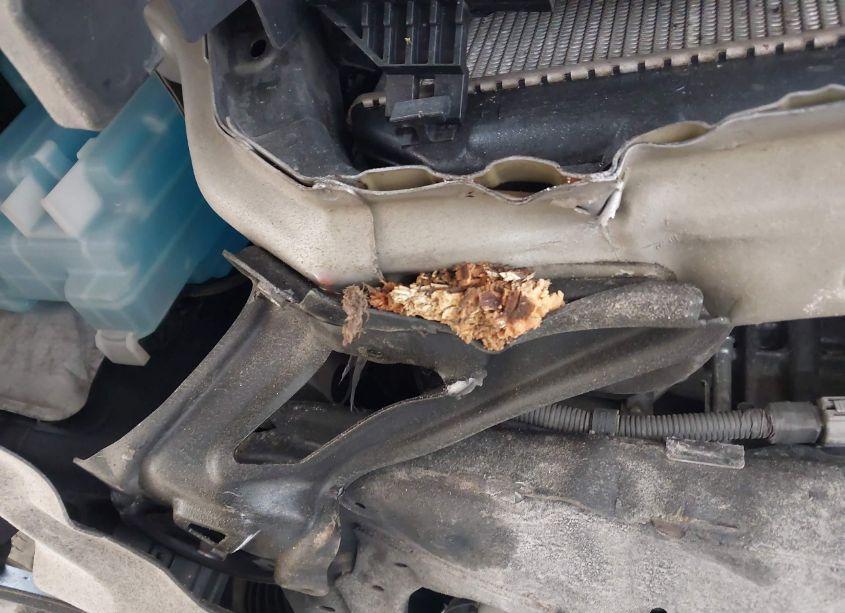 Photo 17 of 2015 Toyota Highlander LE PLUS V6 (VIN 5TDBKRFH8FS173680)