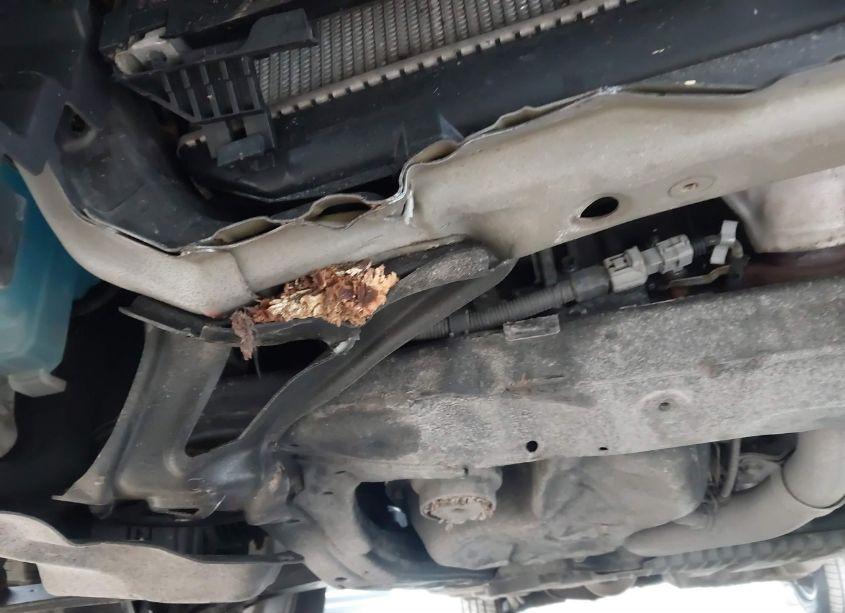 Photo 6 of 2015 Toyota Highlander LE PLUS V6 (VIN 5TDBKRFH8FS173680)