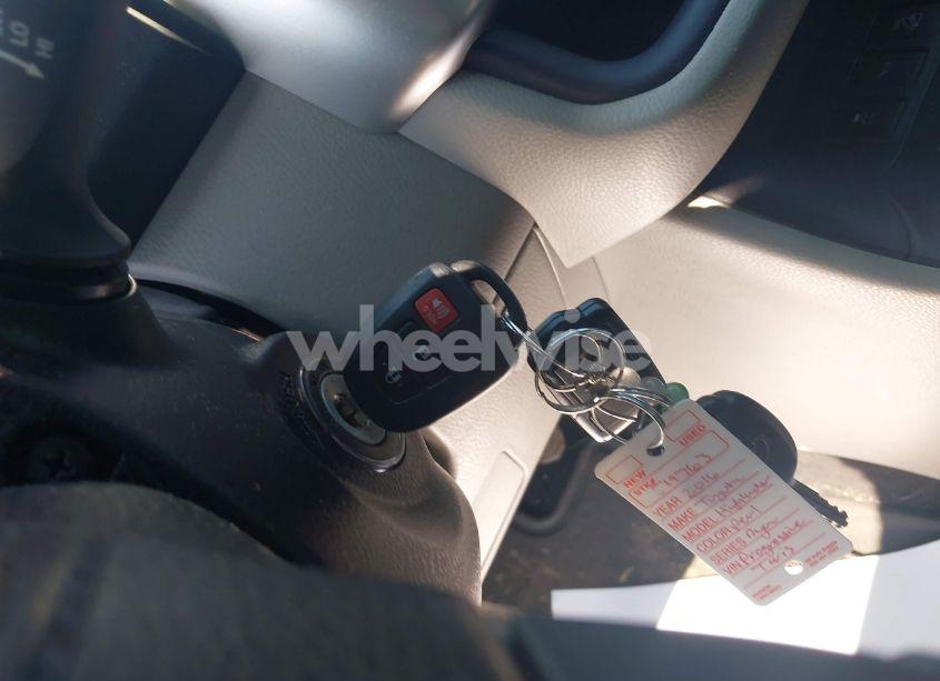 Photo 11 of 2016 Toyota Highlander LE V6 (VIN 5TDBKRFH8GS281511)