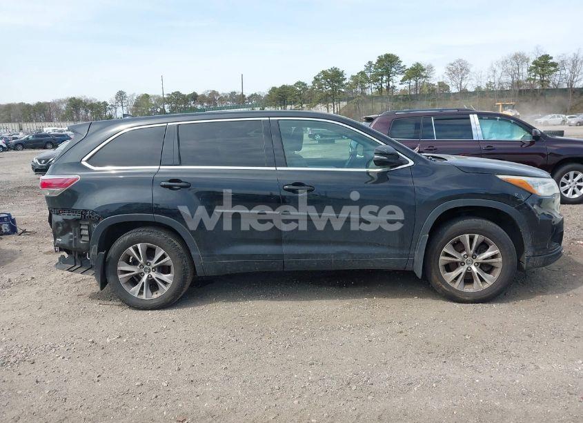 Photo 13 of 2016 Toyota Highlander LE PLUS V6 (VIN 5TDBKRFH8GS311171)