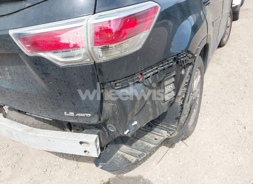 Photo 18 of 2016 Toyota Highlander LE PLUS V6 (VIN 5TDBKRFH8GS311171)