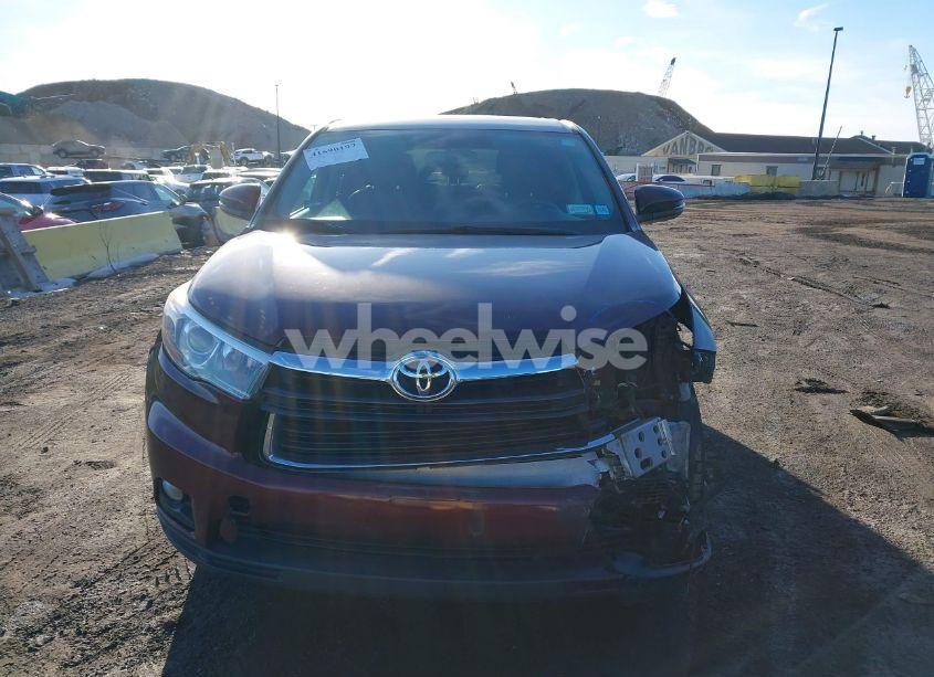 Photo 12 of 2016 Toyota Highlander LE PLUS V6 (VIN 5TDBKRFH9GS319084)