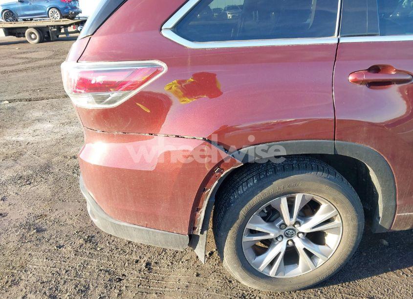 Photo 17 of 2016 Toyota Highlander LE PLUS V6 (VIN 5TDBKRFH9GS319084)