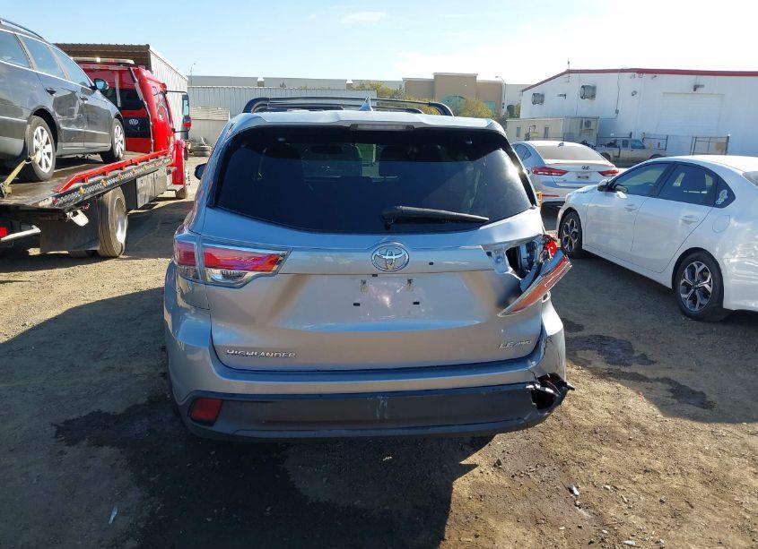 Photo 17 of 2016 Toyota Highlander LE PLUS V6 (VIN 5TDBKRFH9GS355423)