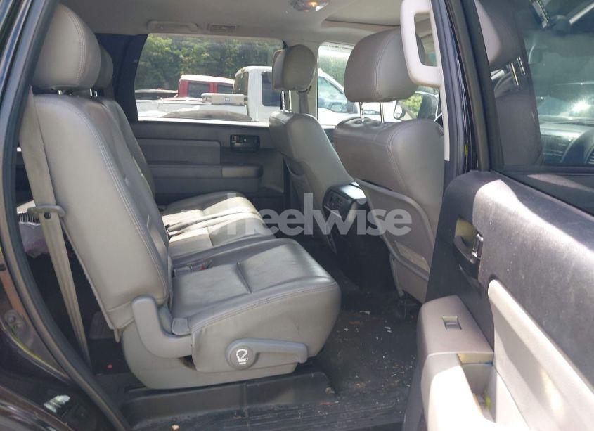 Photo 8 of 2012 Toyota Sequoia SR5 4.6L V8 (VIN 5TDBM5G14CS002098)
