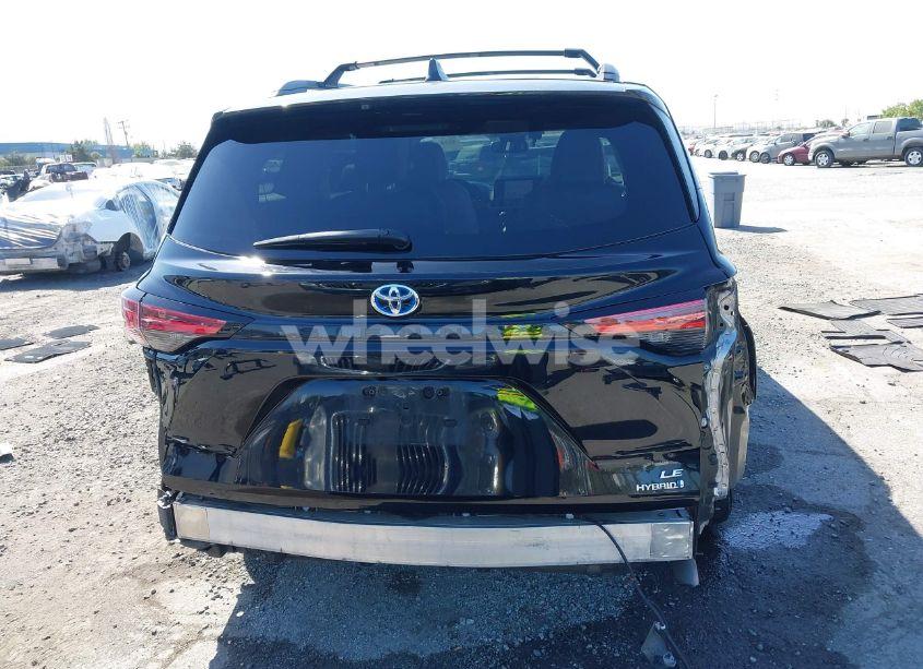 Photo 17 of 2022 Toyota Sienna LE (VIN 5TDBRKEC0NS102741)
