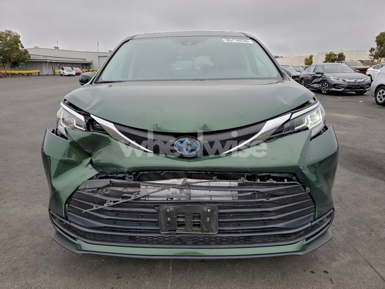 Photo 5 of 2022 TOYOTA SIENNA LE (VIN 5TDBRKEC2NS117516)