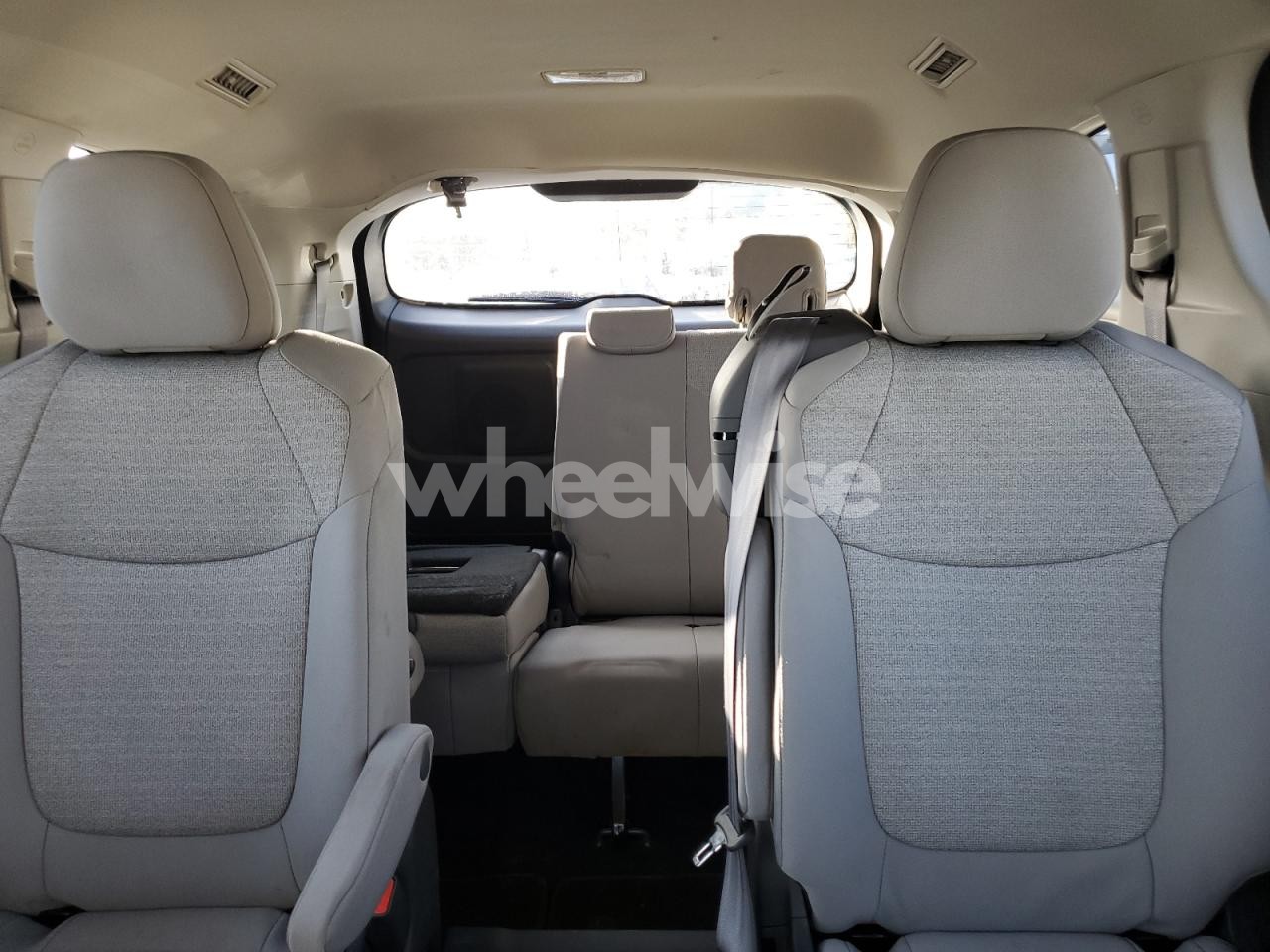 Photo 10 of 2023 TOYOTA SIENNA LE (VIN 5TDBRKEC5PS179124)
